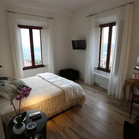 Al 32 B&B มัสซามาริตติมา ภายนอก รูปภาพ